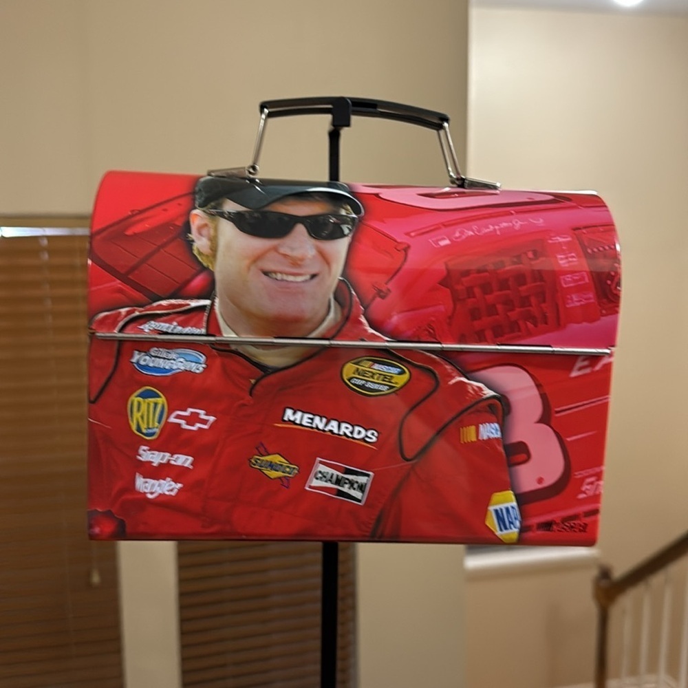 Dale Earnhardt, Jr. Lunch Box - Picture 2 of 13